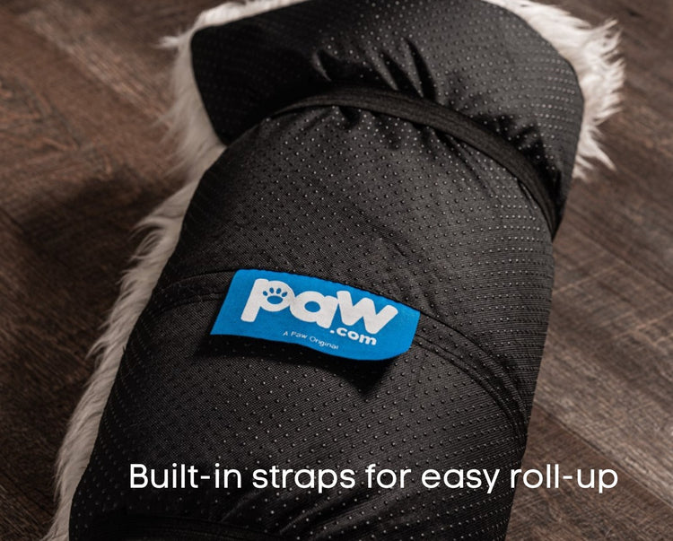 Built-in straps for easy roll-up